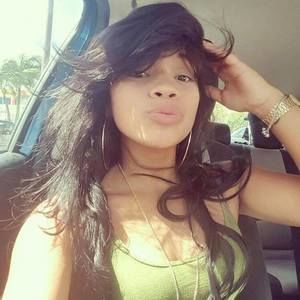 Meet your Posher, Crystal